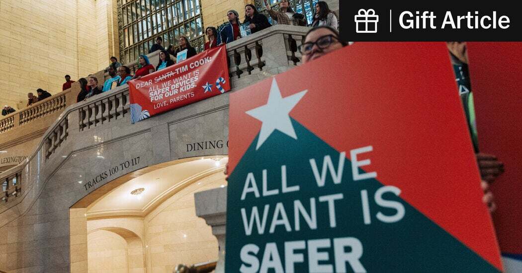 Child safety advocates demonstrated at the Apple Store last year in New York’s Grand Central Terminal.