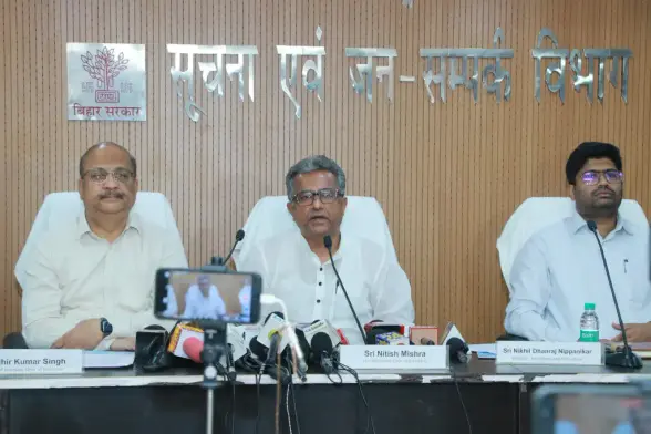 Nitish Mishra, Minister of Industries, Government of Bihar, officially launching the Bihar Idea Festival Portal.