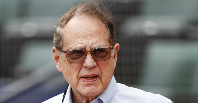 Jerry Reinsdorf is in ‘active discussions’ to sell the White Sox