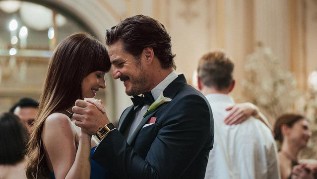 Dakota Johnson and Pedro Pascal in Materialists