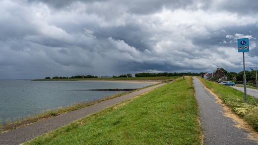 Wisselvallige zomerdagen, warmer weer in het weekend