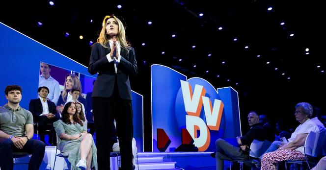VVD-partijleider Dilan Yesilgöz houdt een toespraak tijdens de Liberale Open Dag.