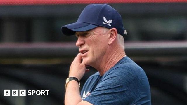 David Moyes won eight and lost four of his 19 Premier League games in charge of Everton last season