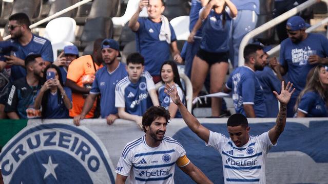Jardim Leads Cruzeiro to Brasileirão Victory, Provisional Top Spot