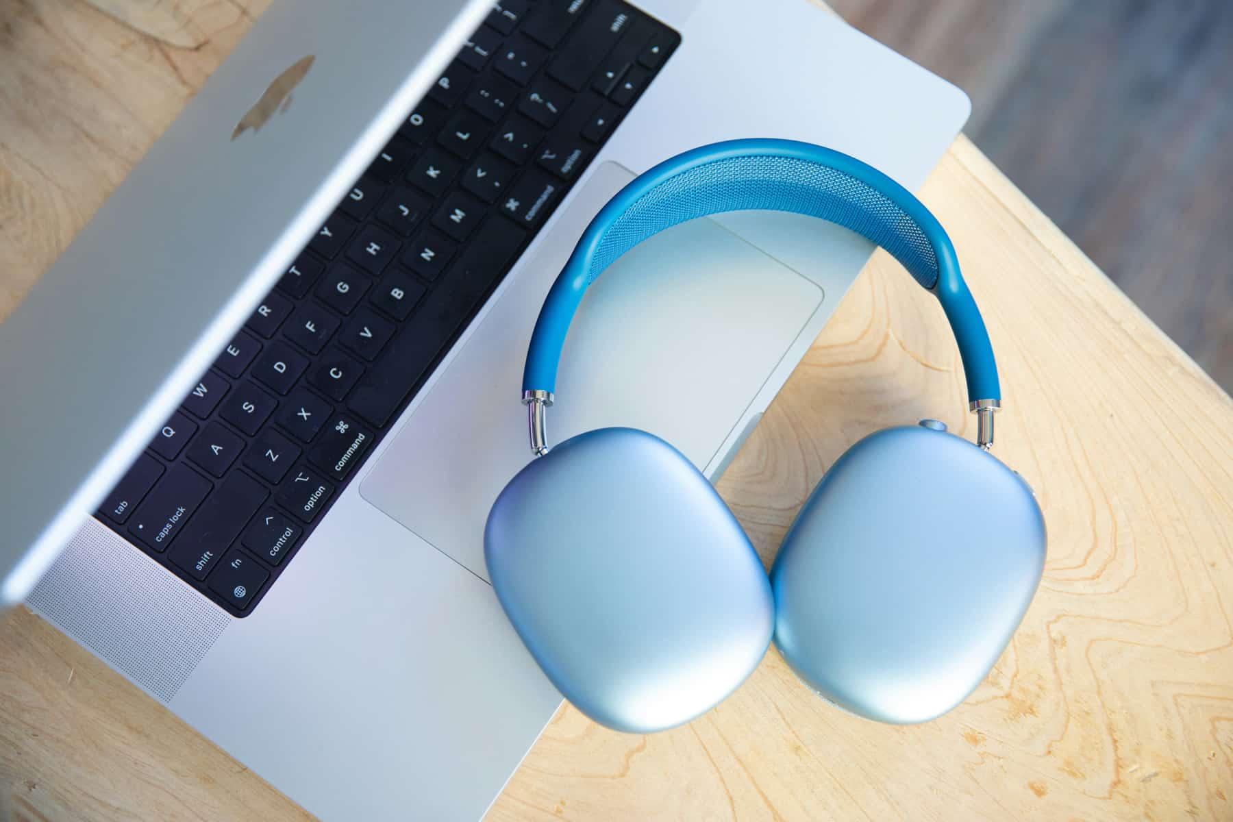 Posted media
